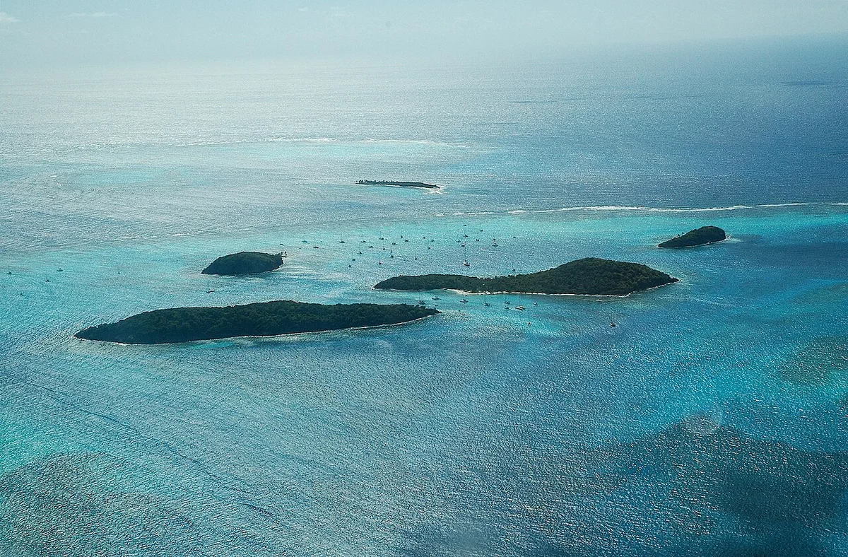 Aerial view of Tobago Cays and its turquoise lagoon in Saint Vincent and the Grenadines